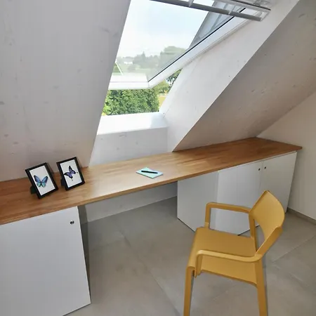 Alte Schule - Modernes Oberstuebchen *