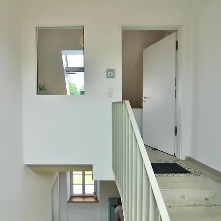 Alte Schule - Modernes Oberstuebchen