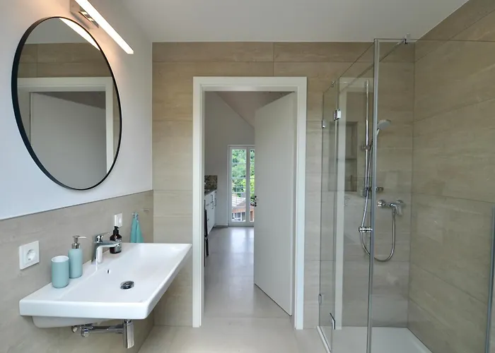 Alte Schule - Modernes Oberstuebchen *